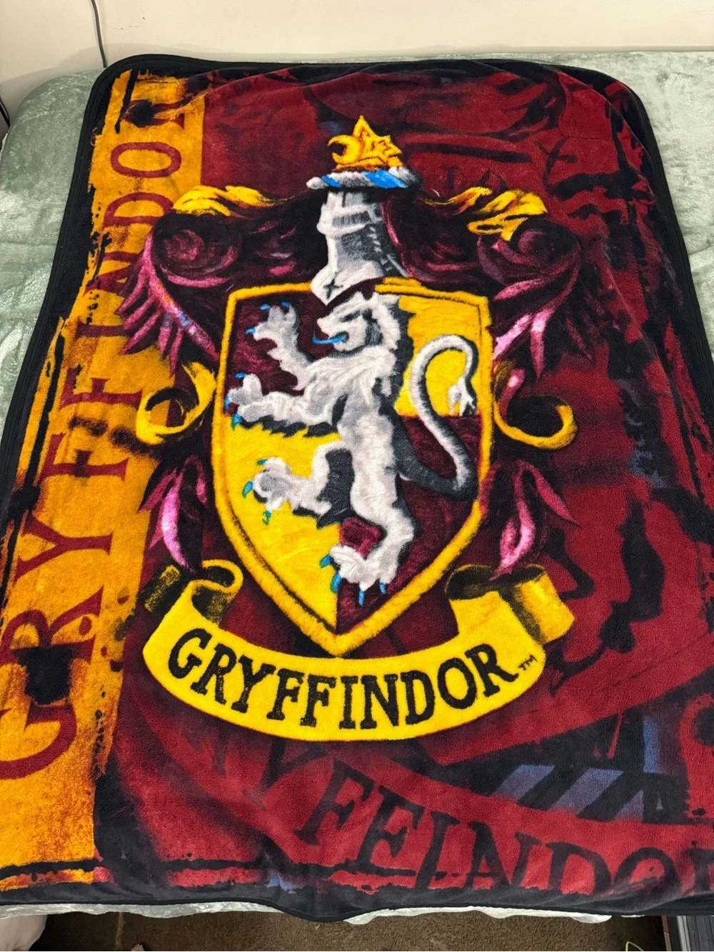 Harry Potter Gryffindor Battle Flag Silky Soft 43” X 58”Throw